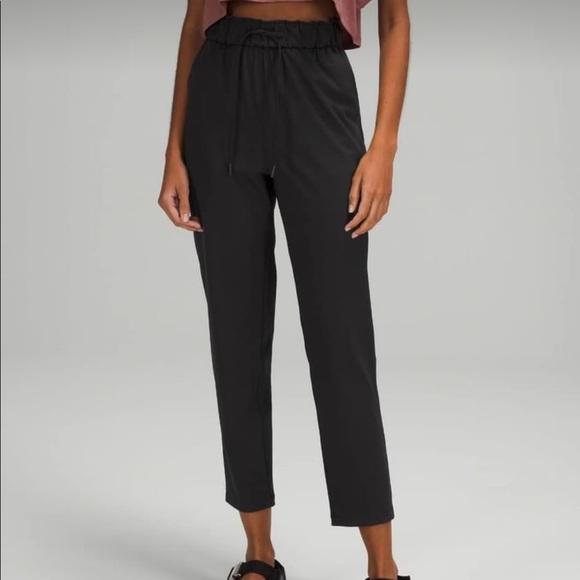 ⭐️BRAND NEW⭐️ Lululemon Stretch High-Rise 7/8 Pant - Picture 1 of 5